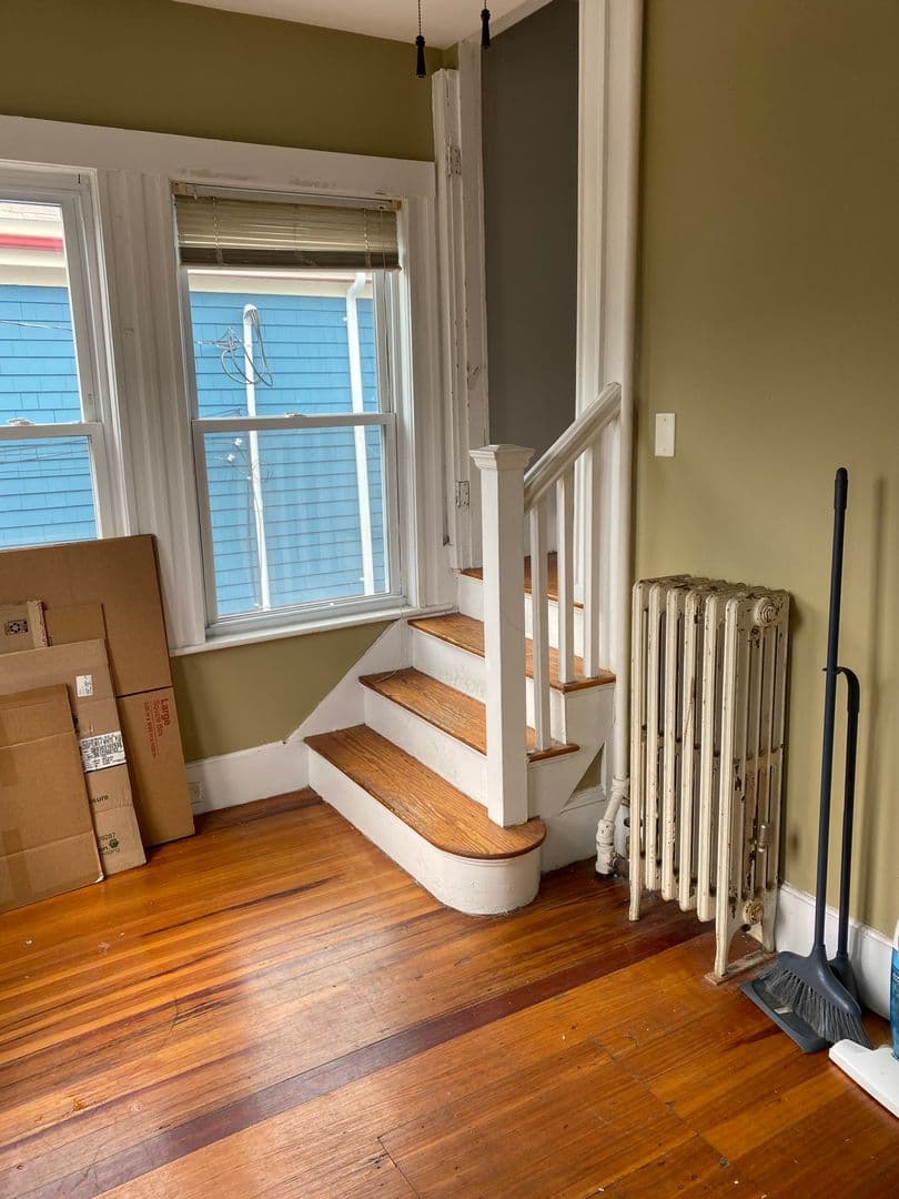 Medford Apartment: 20-22 Greenleaf Avenue