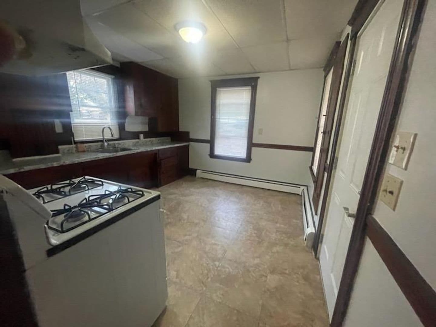 Lawrence Apartment: 273-279 Andover Street