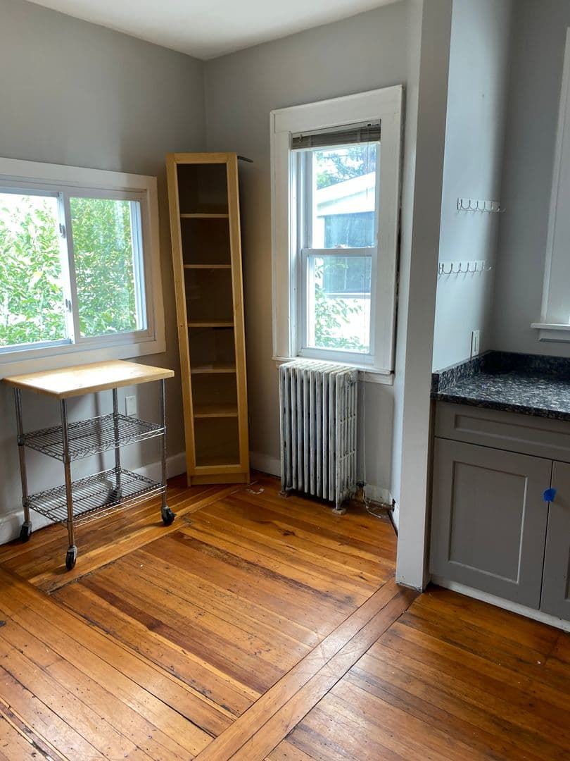 Medford Apartment: 20-22 Greenleaf Avenue