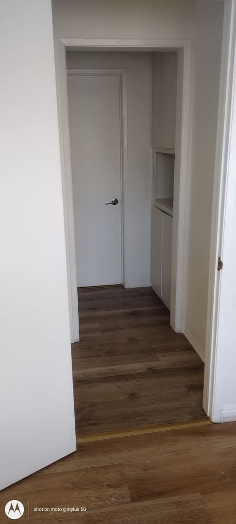 Los Angeles Apartment: 960 S New Hampshire Avenue