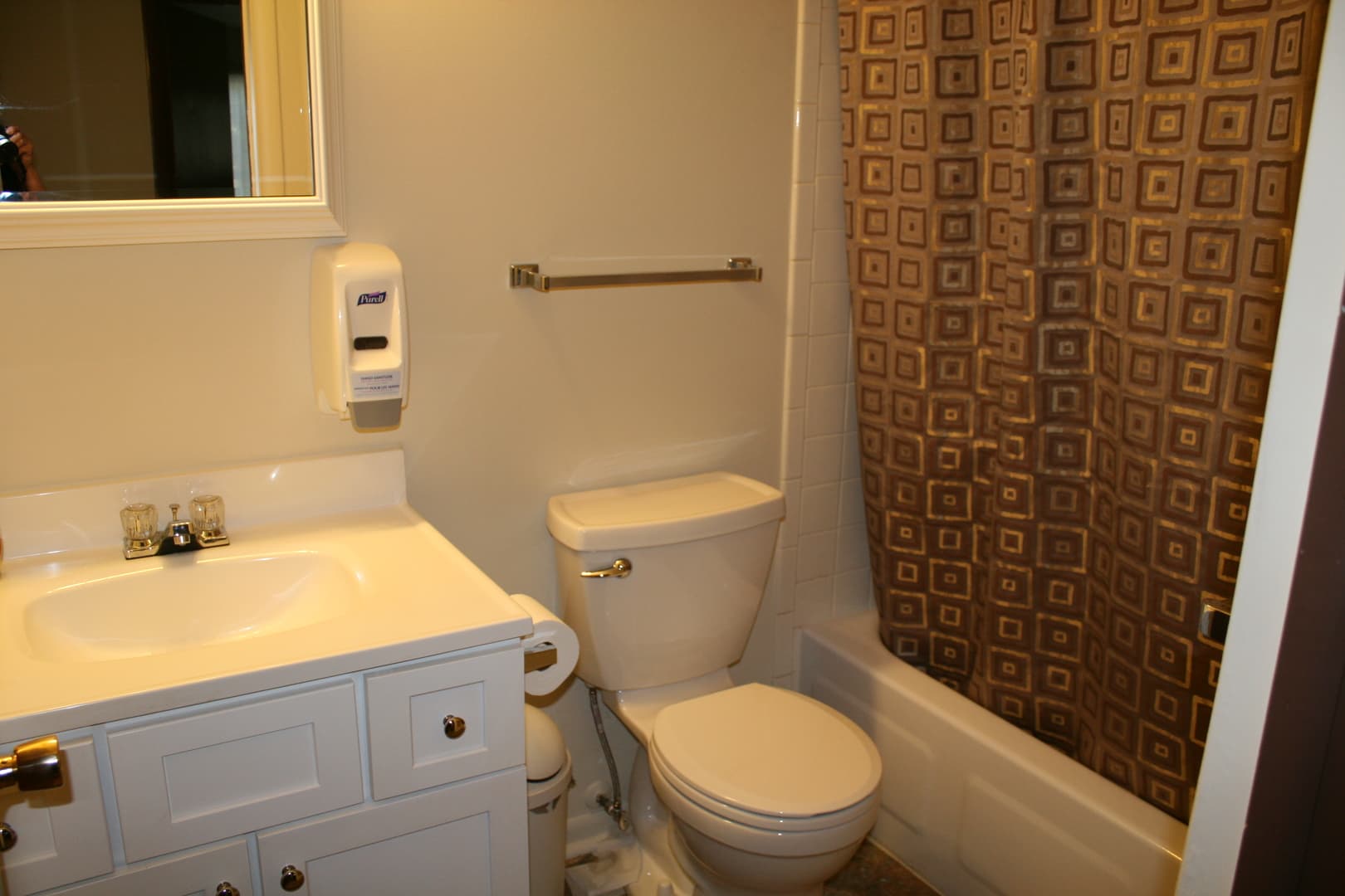 Montgomery Apartment: 2260-2274 Jericho Rd
