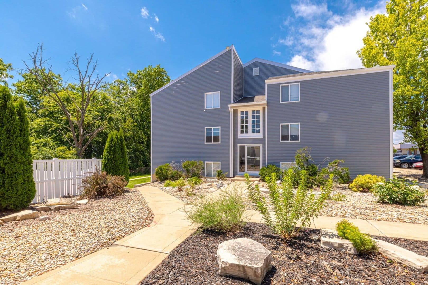 Peoria Apartment: 1526 W. Candletree Dr.