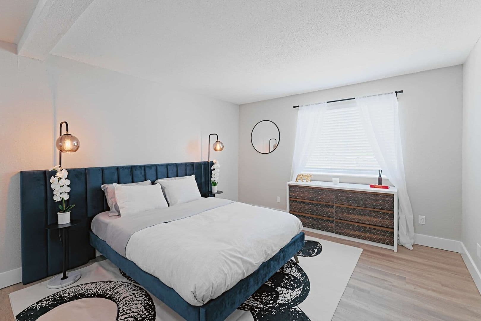 Peoria Apartment: 1526 W. Candletree Dr.
