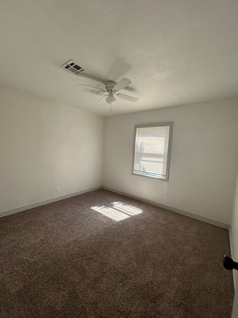 Lawton House: 1529 NW Smith