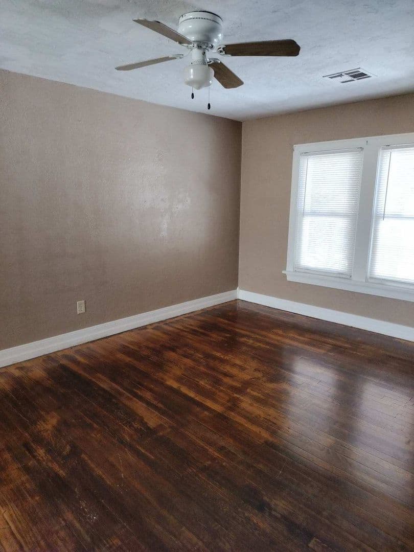 Lawton House: 1202 Northwest Fort Sill Boulevard