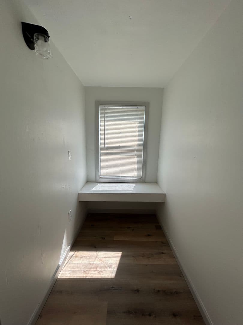 Lawton House: 1529 NW Smith