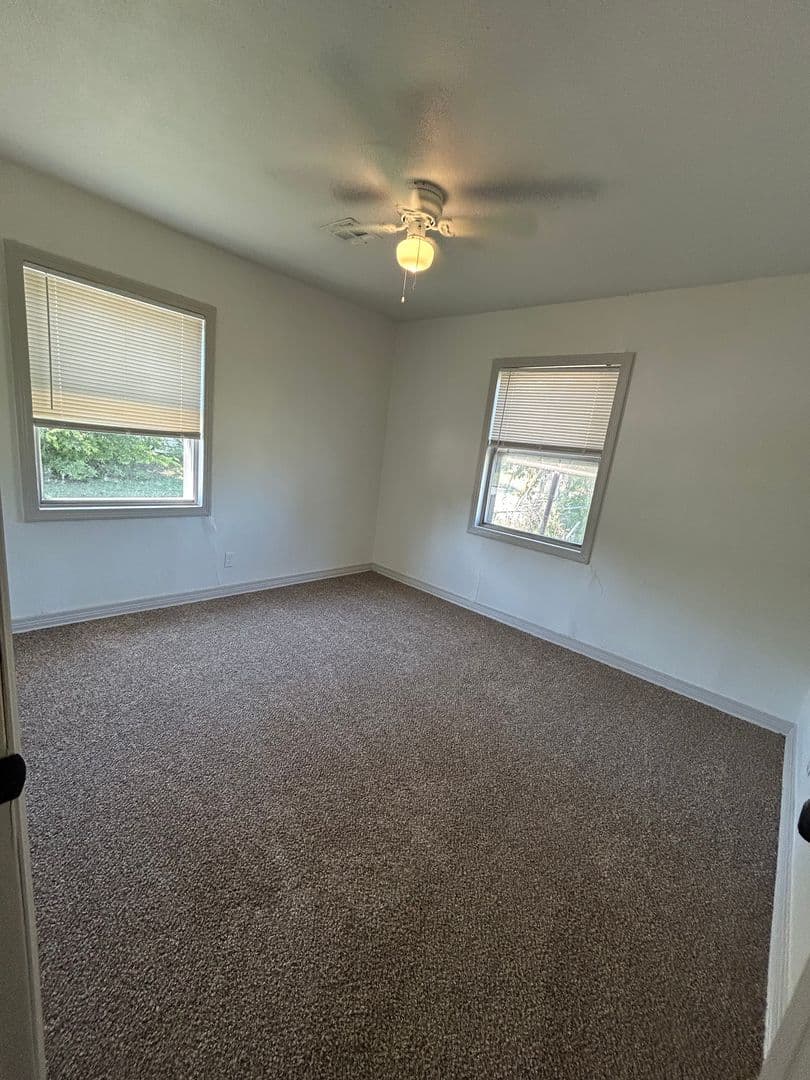Lawton House: 1529 NW Smith