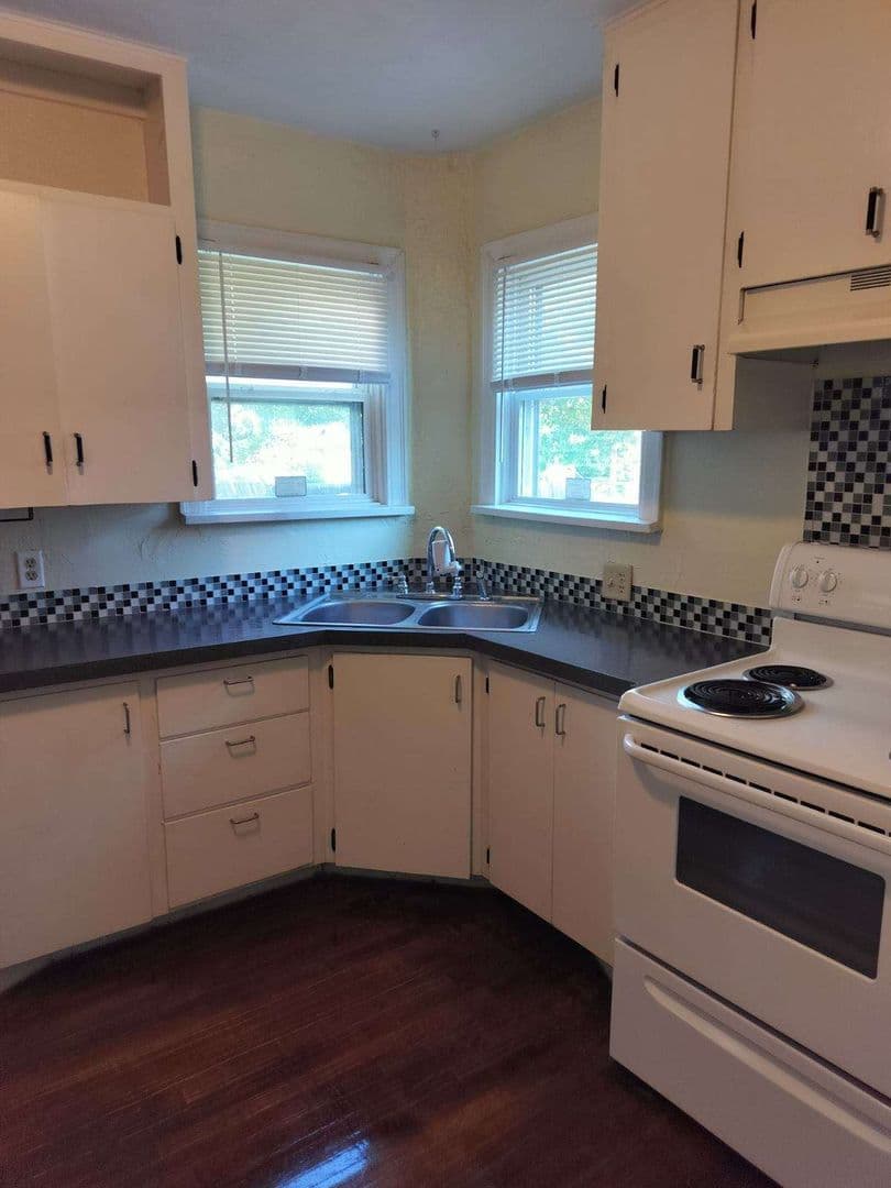 Lawton House: 1202 Northwest Fort Sill Boulevard