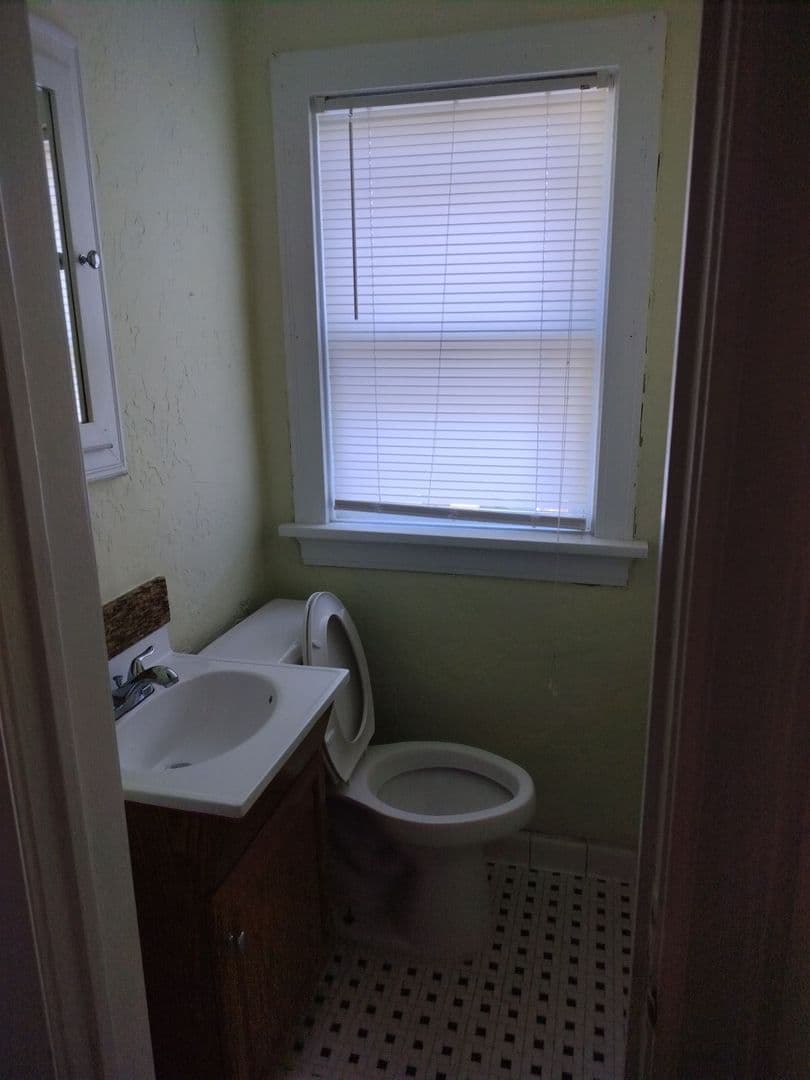 Lawton House: 1202 Northwest Fort Sill Boulevard