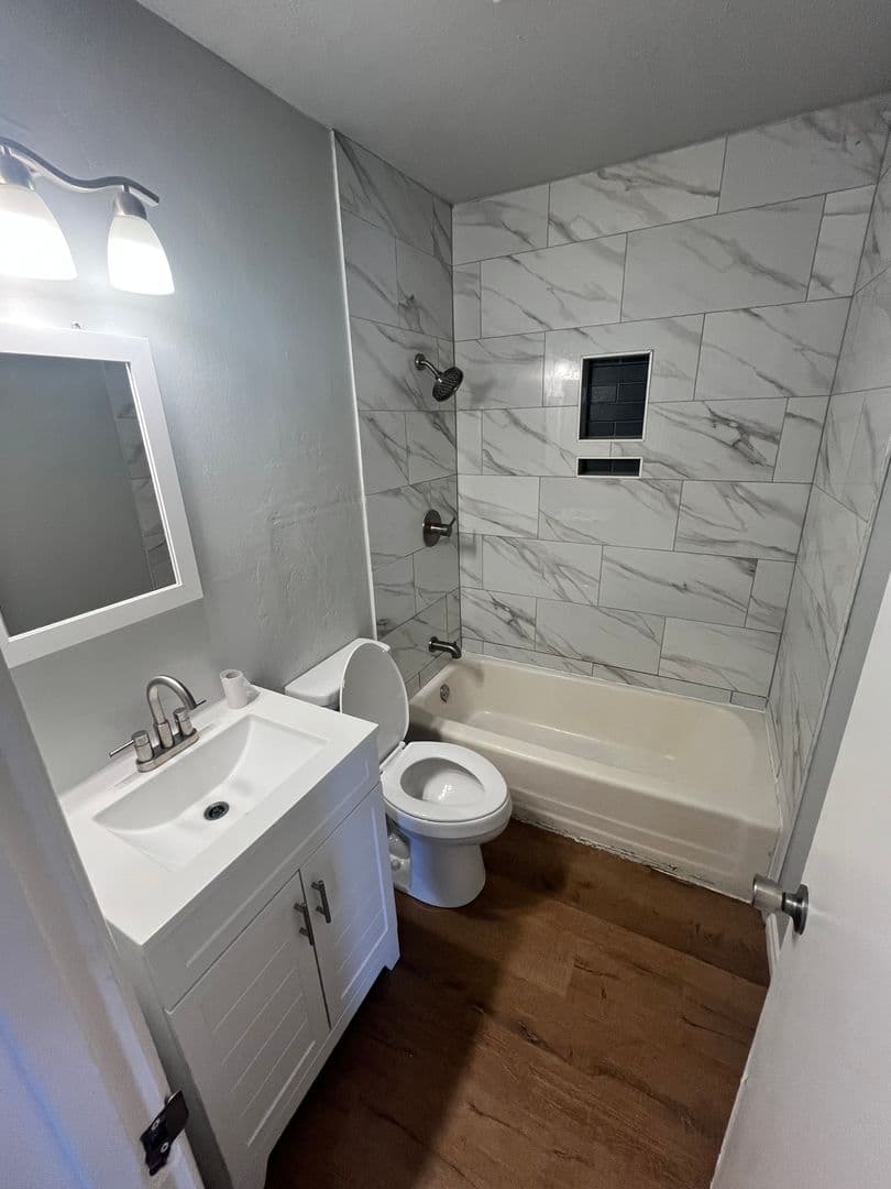 Lawton Condo: 2001 NW Baldwin Ave