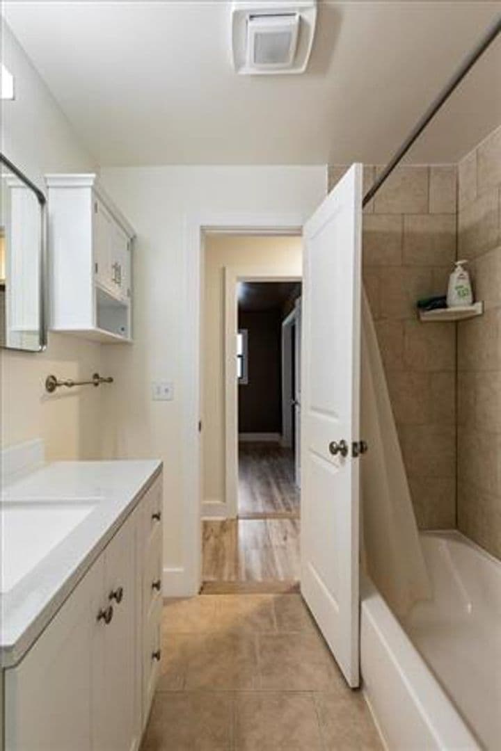 Lawton House: 2315 NW Austin Drive