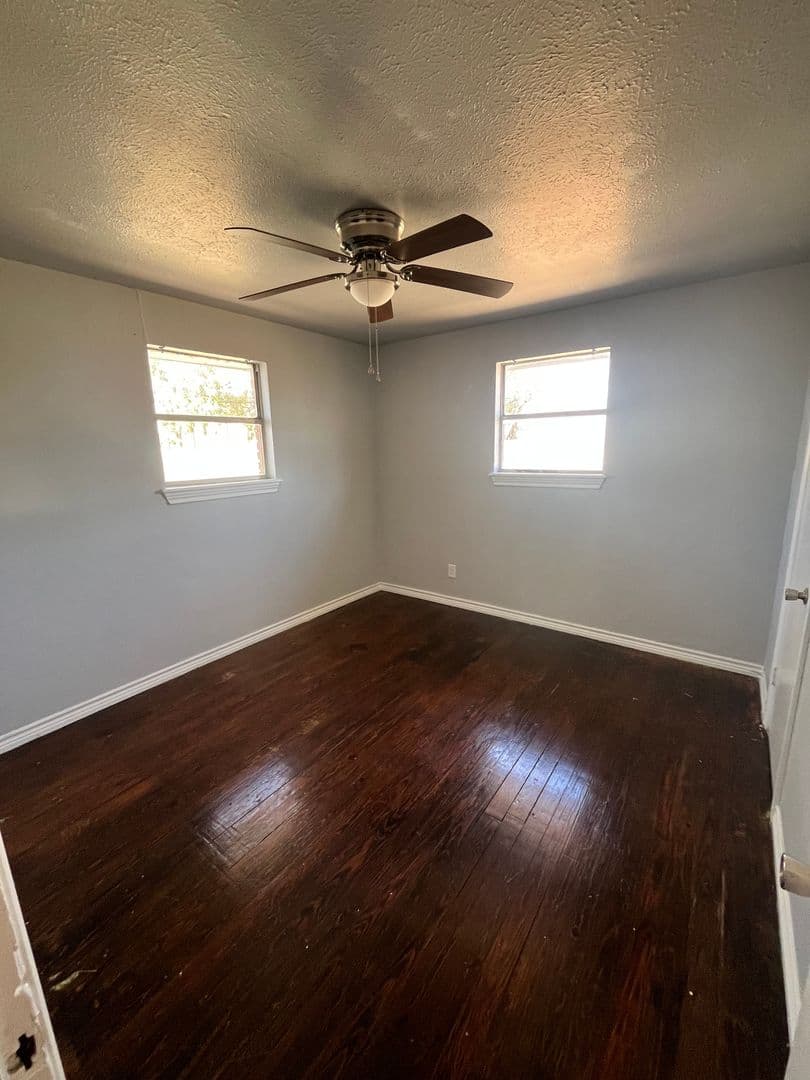 Lawton Condo: 2001 NW Baldwin Ave