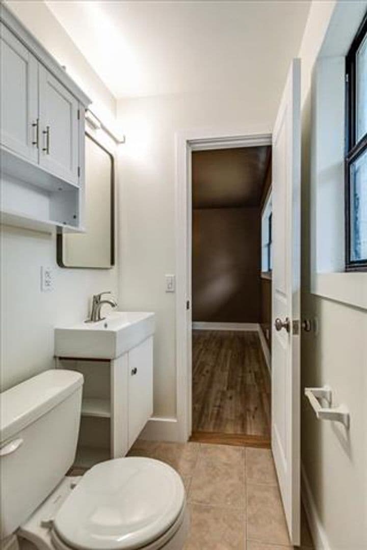 Lawton House: 2315 NW Austin Drive