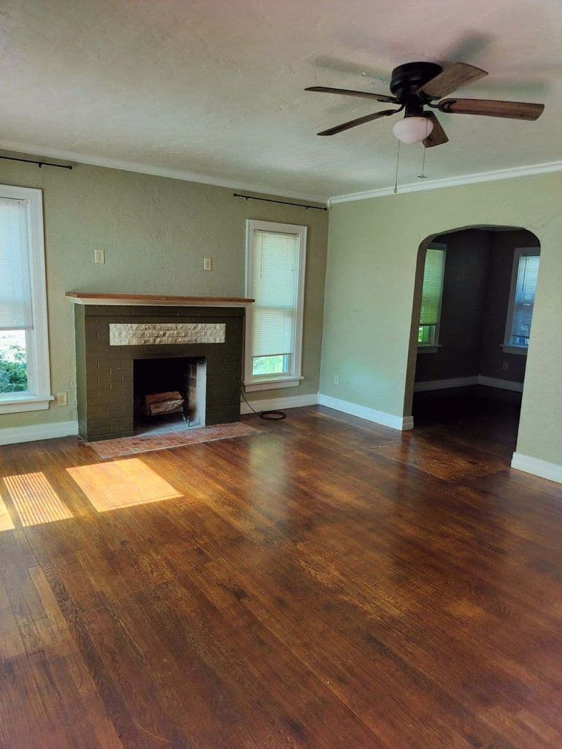 Lawton House: 1202 Northwest Fort Sill Boulevard