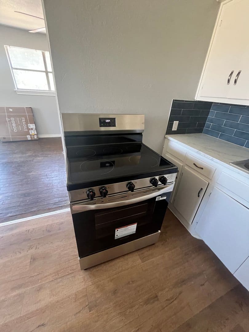 Lawton Condo: 2001 NW Baldwin Ave