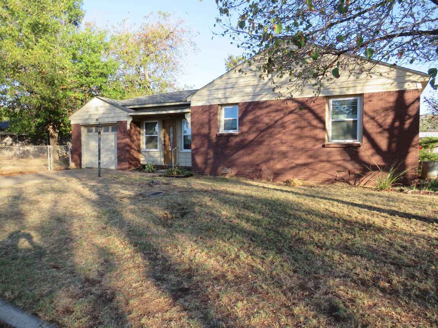 Lawton House: 2945 Euclid