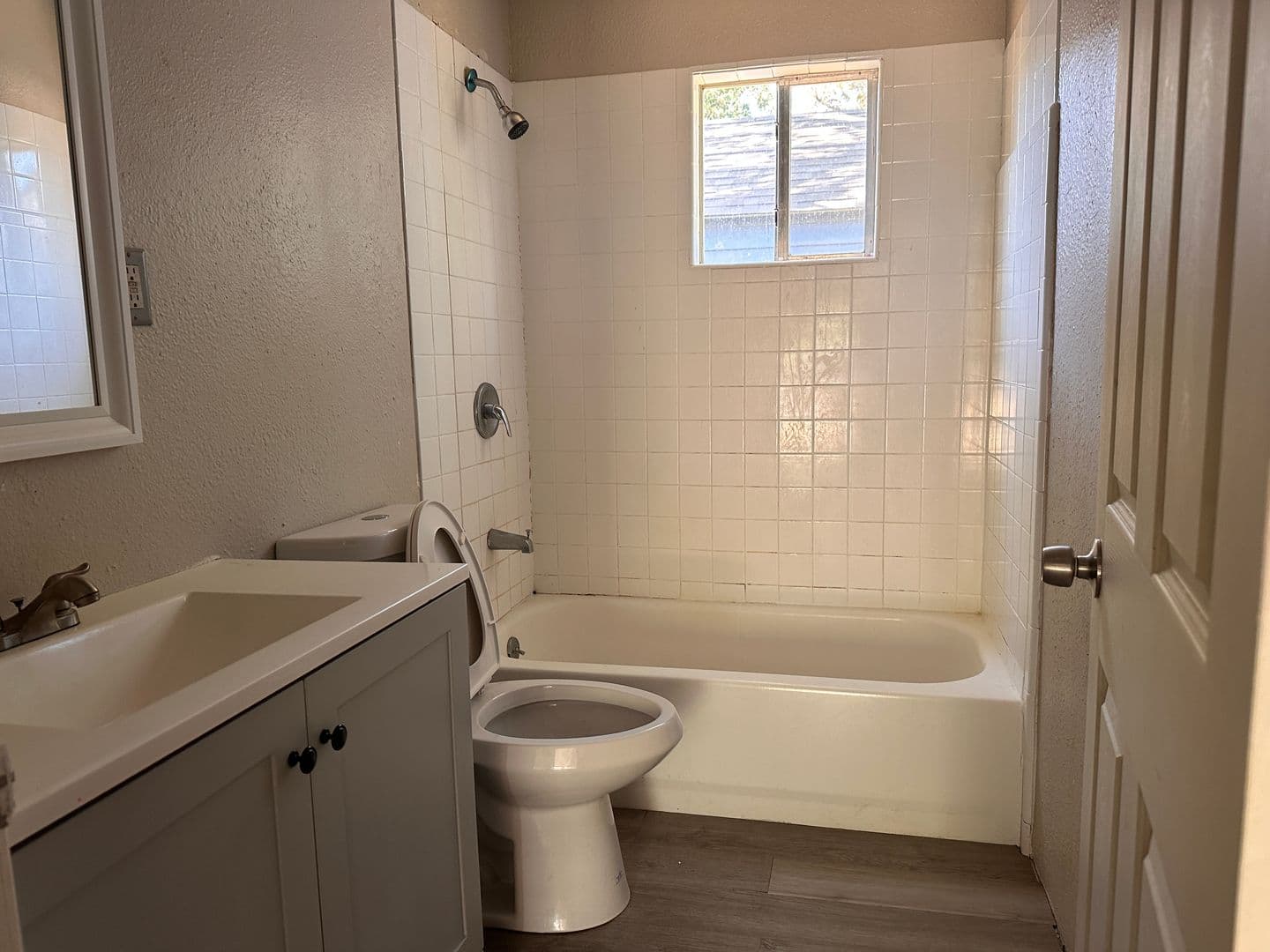 Lawton Apartment: 1417 NW Taft