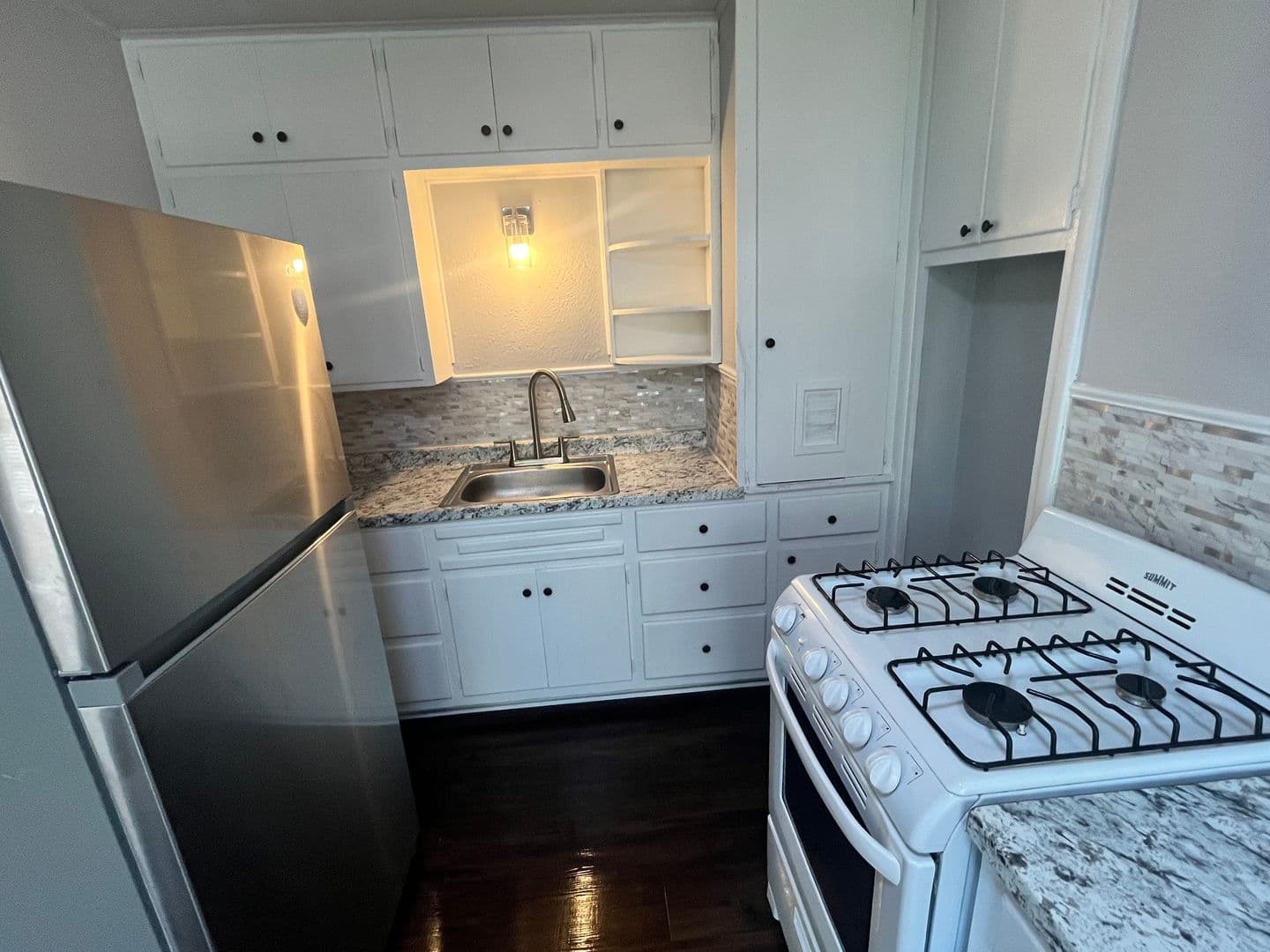 Lawton House: 910 SW 7th St