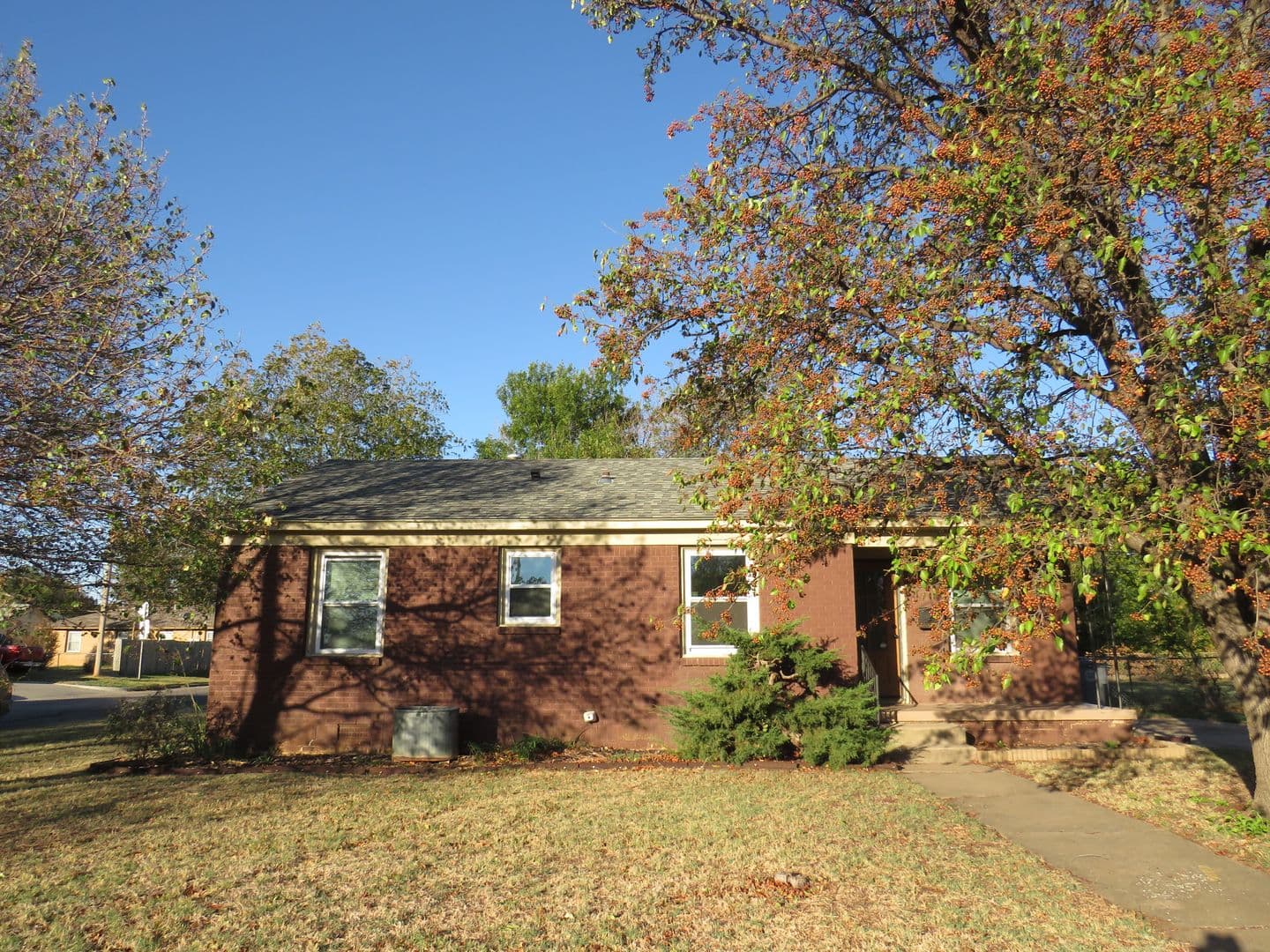 Lawton House: 2945 Euclid