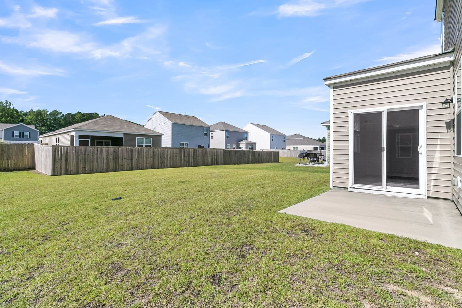 Summerville House: 509 Red Twig Rd