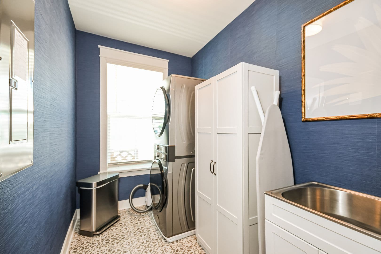 Mount Pleasant House: 2242 Tillage Street
