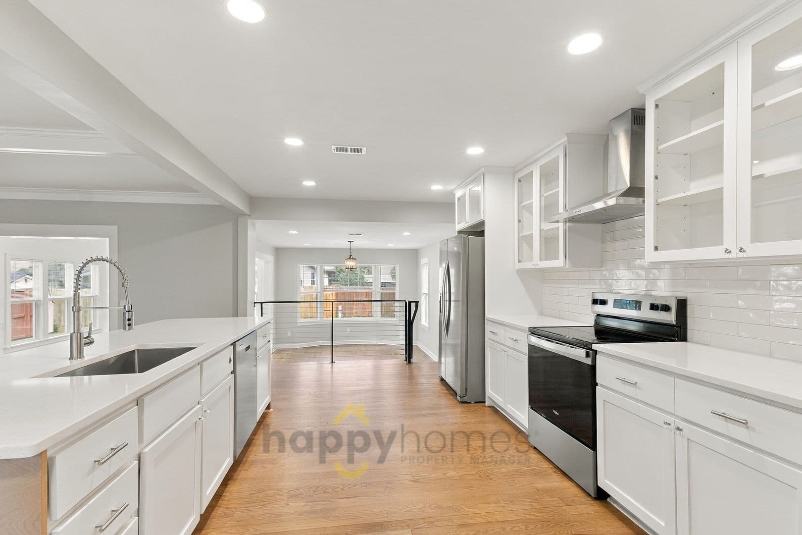 Summerville House: 111 Flicker Lane