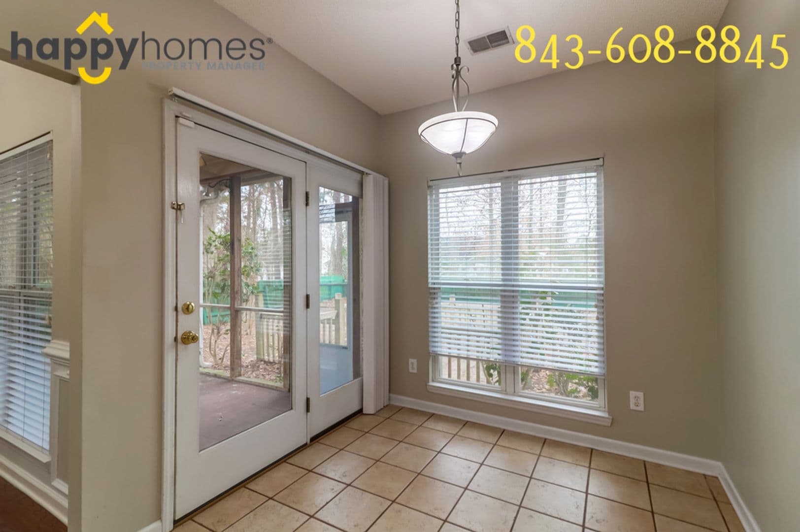 North Charleston House: 7896 Sabalridge Drive