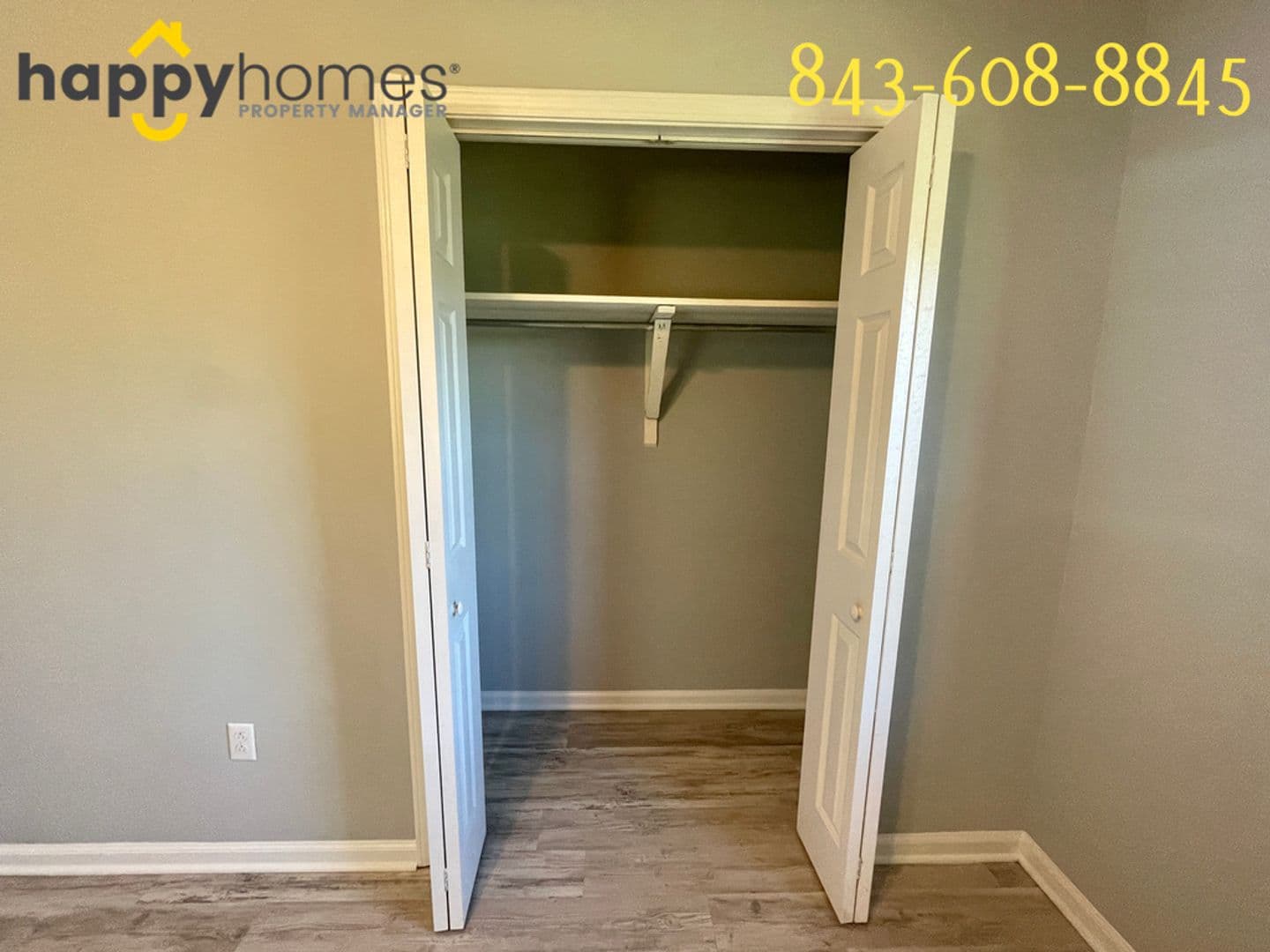 Charleston Apartment: 1559 Brookbank Avenue Unit A