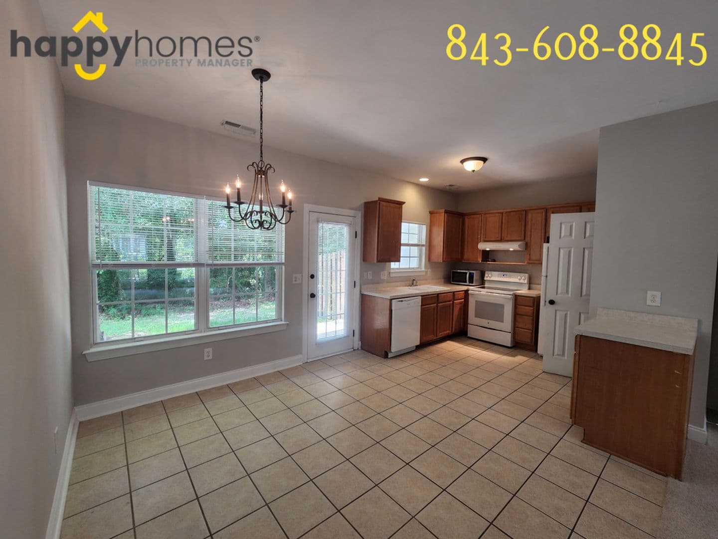 Summerville House: 111 Walden Ridge Way