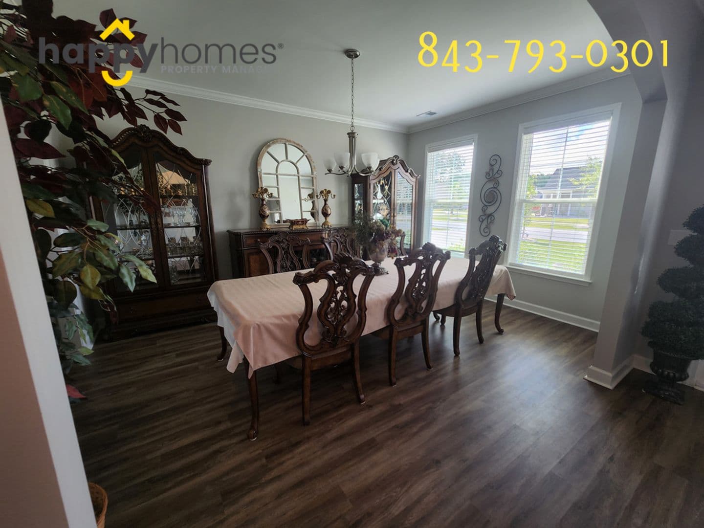 Summerville House: 123 Rouen Lane