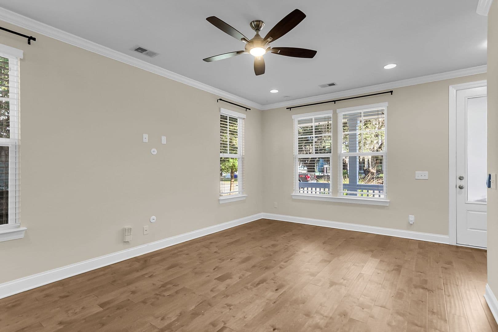 North Charleston Townhome: 5086 E Liberty Park Cirlce