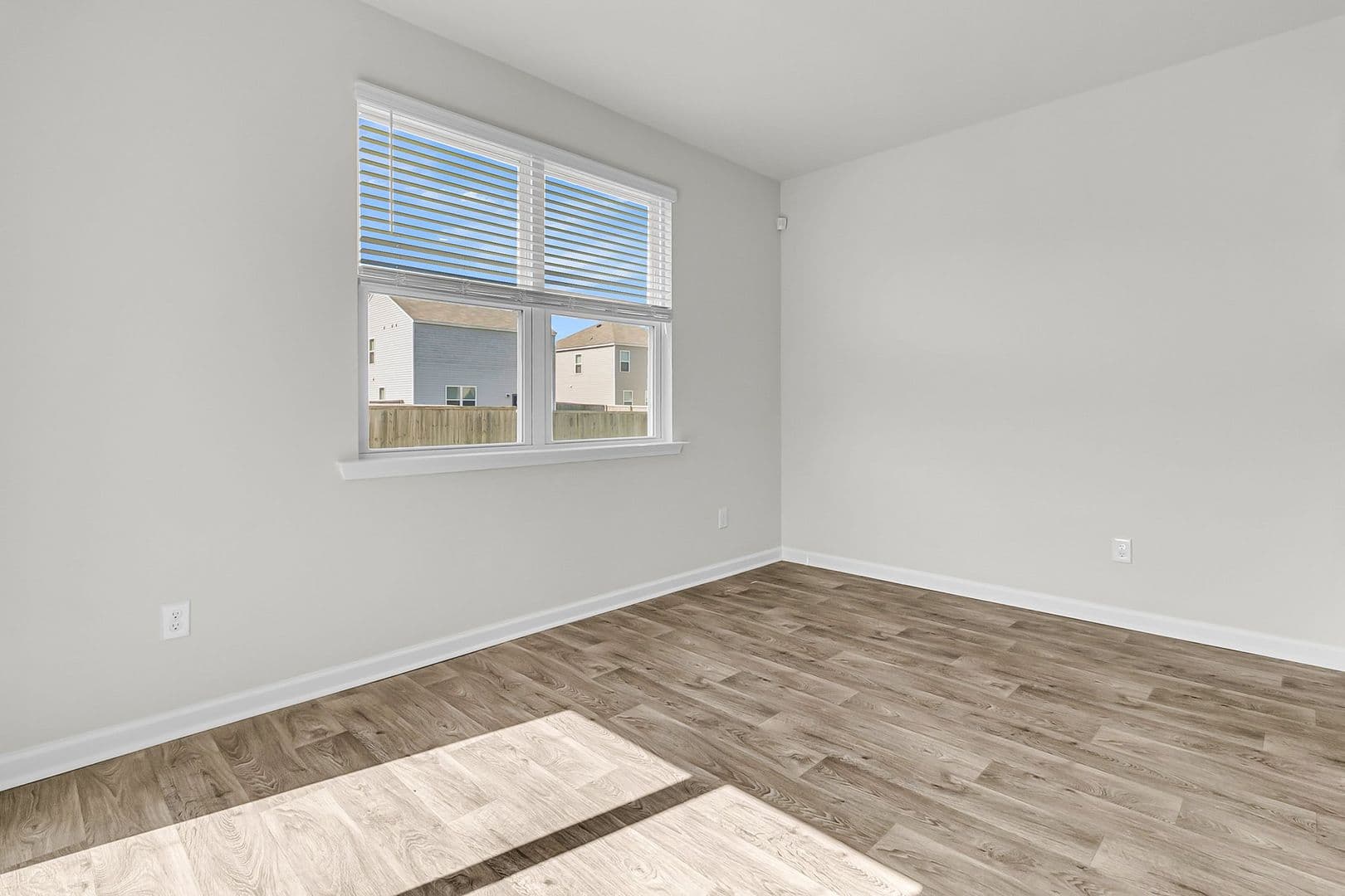 Summerville House: 509 Red Twig Rd