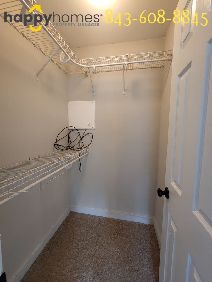 Summerville House: 111 Walden Ridge Way
