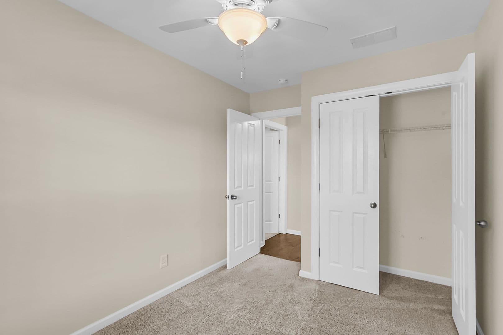 North Charleston Townhome: 5086 E Liberty Park Cirlce