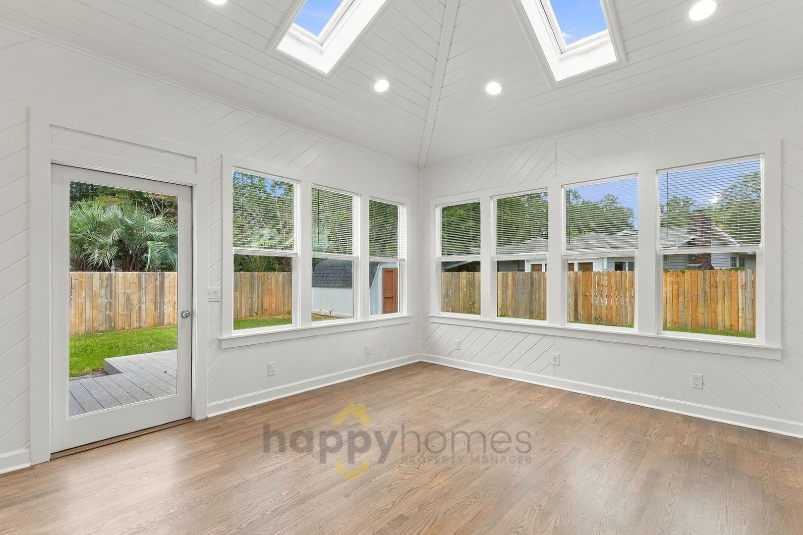 Summerville House: 111 Flicker Lane