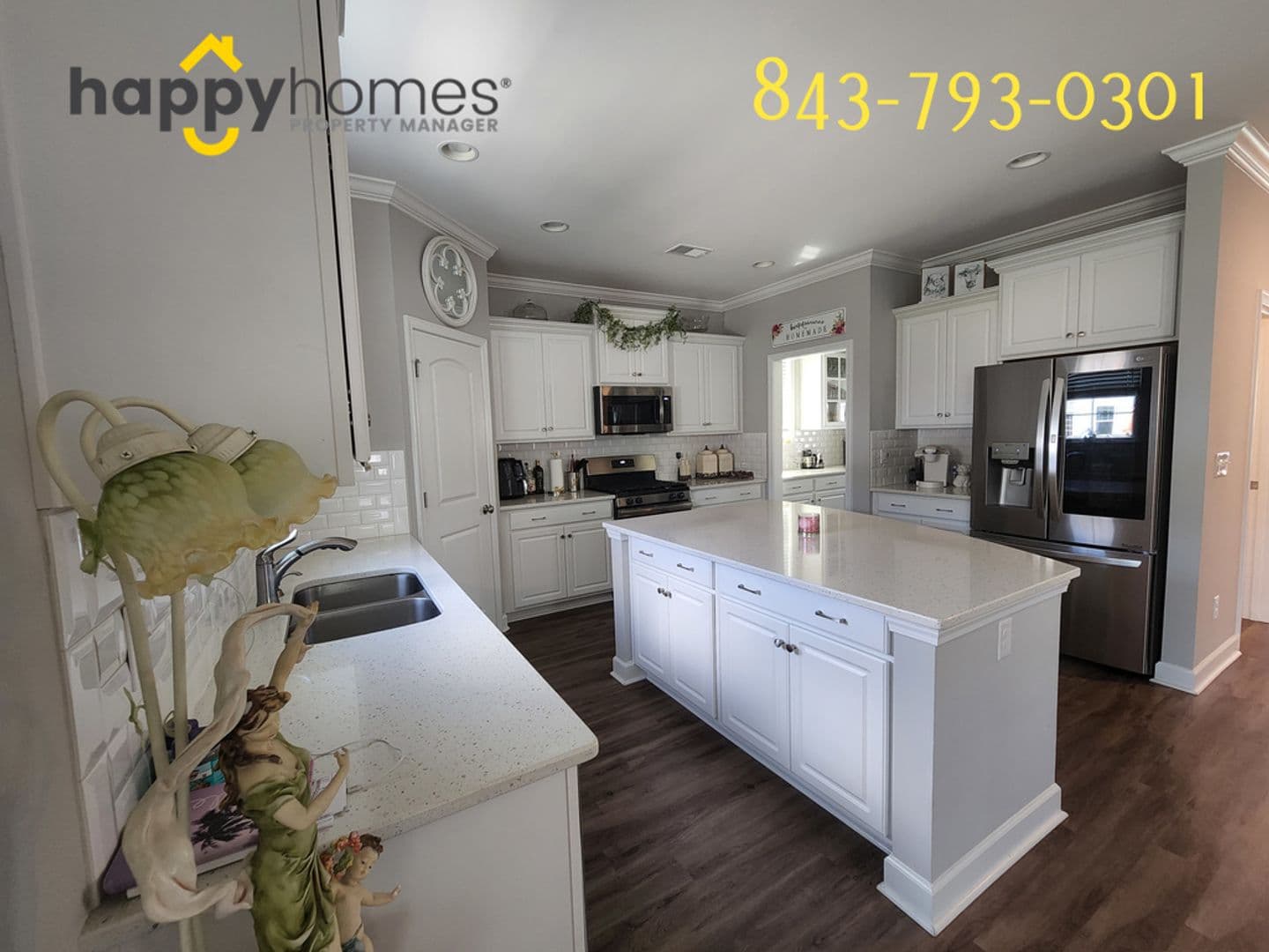 Summerville House: 123 Rouen Lane