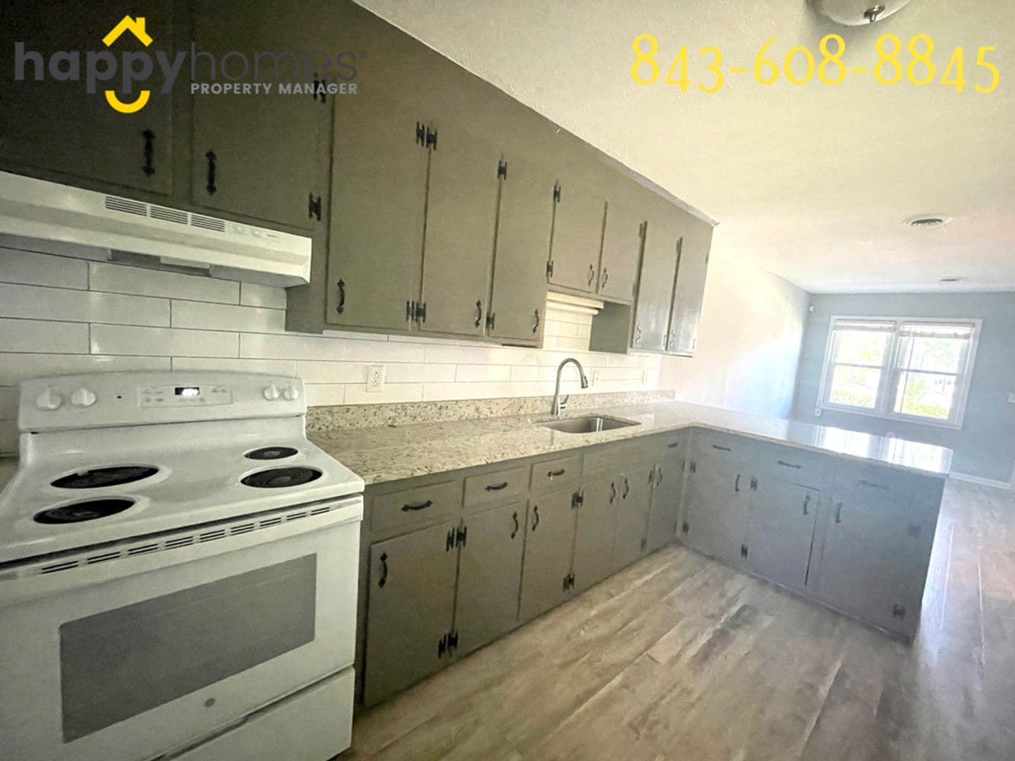 Charleston Apartment: 1559 Brookbank Avenue Unit A