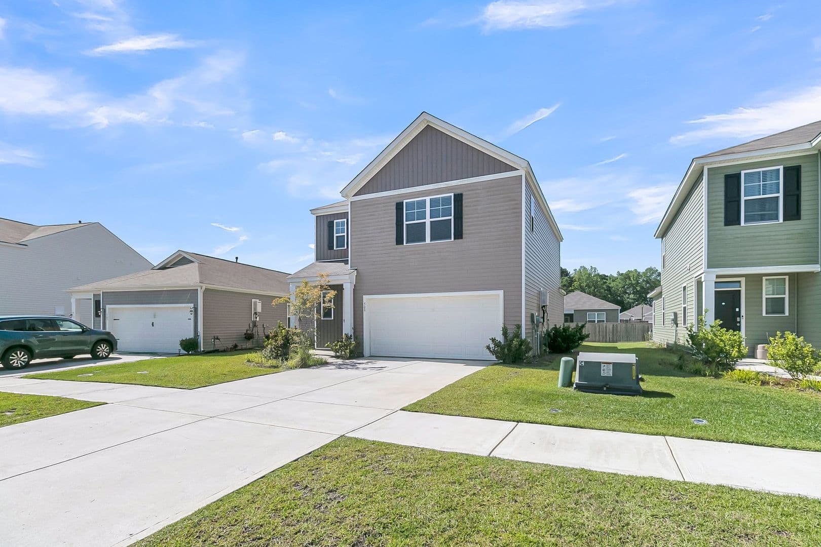 Summerville House: 509 Red Twig Rd
