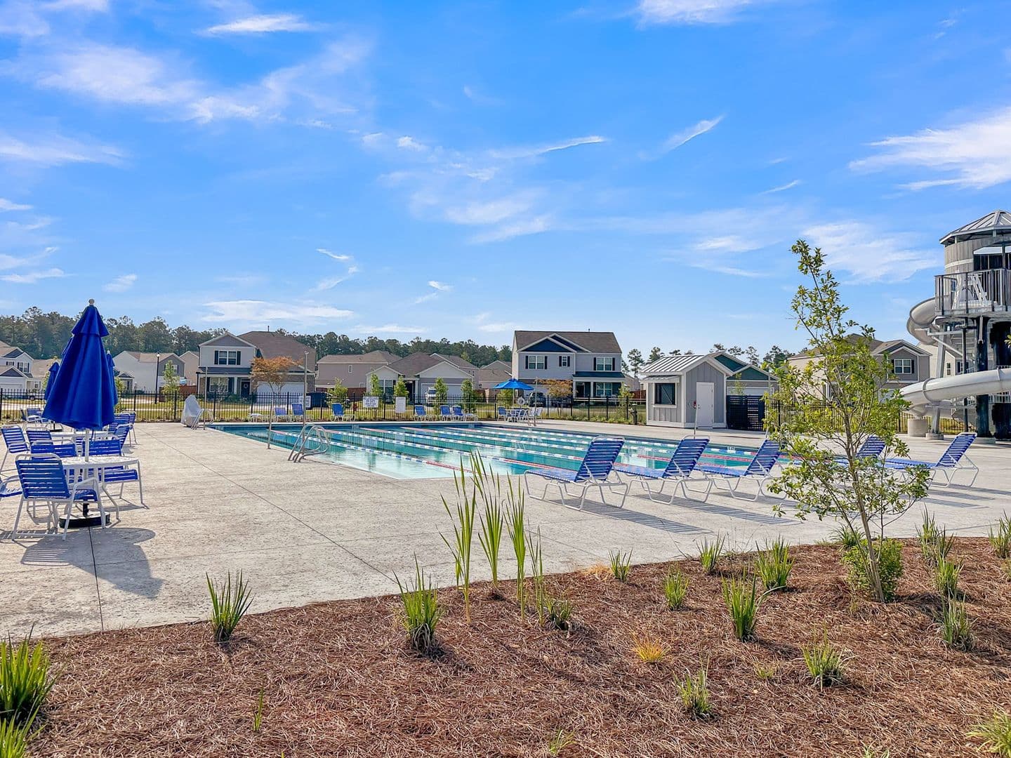 Summerville House: 509 Red Twig Rd