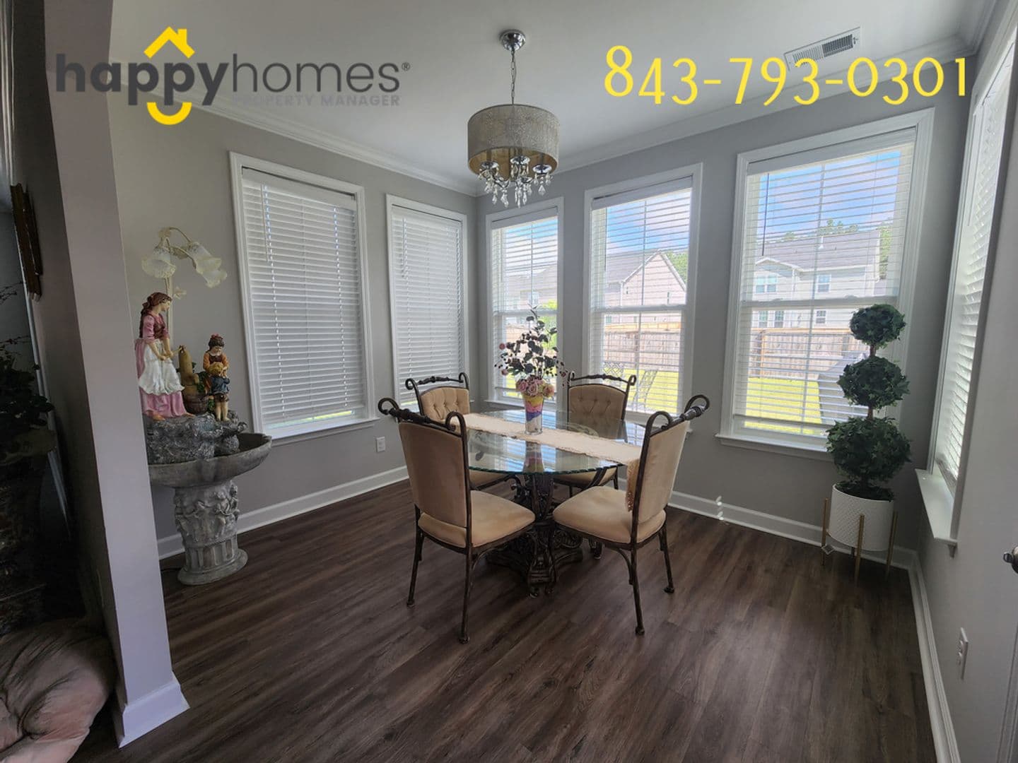 Summerville House: 123 Rouen Lane