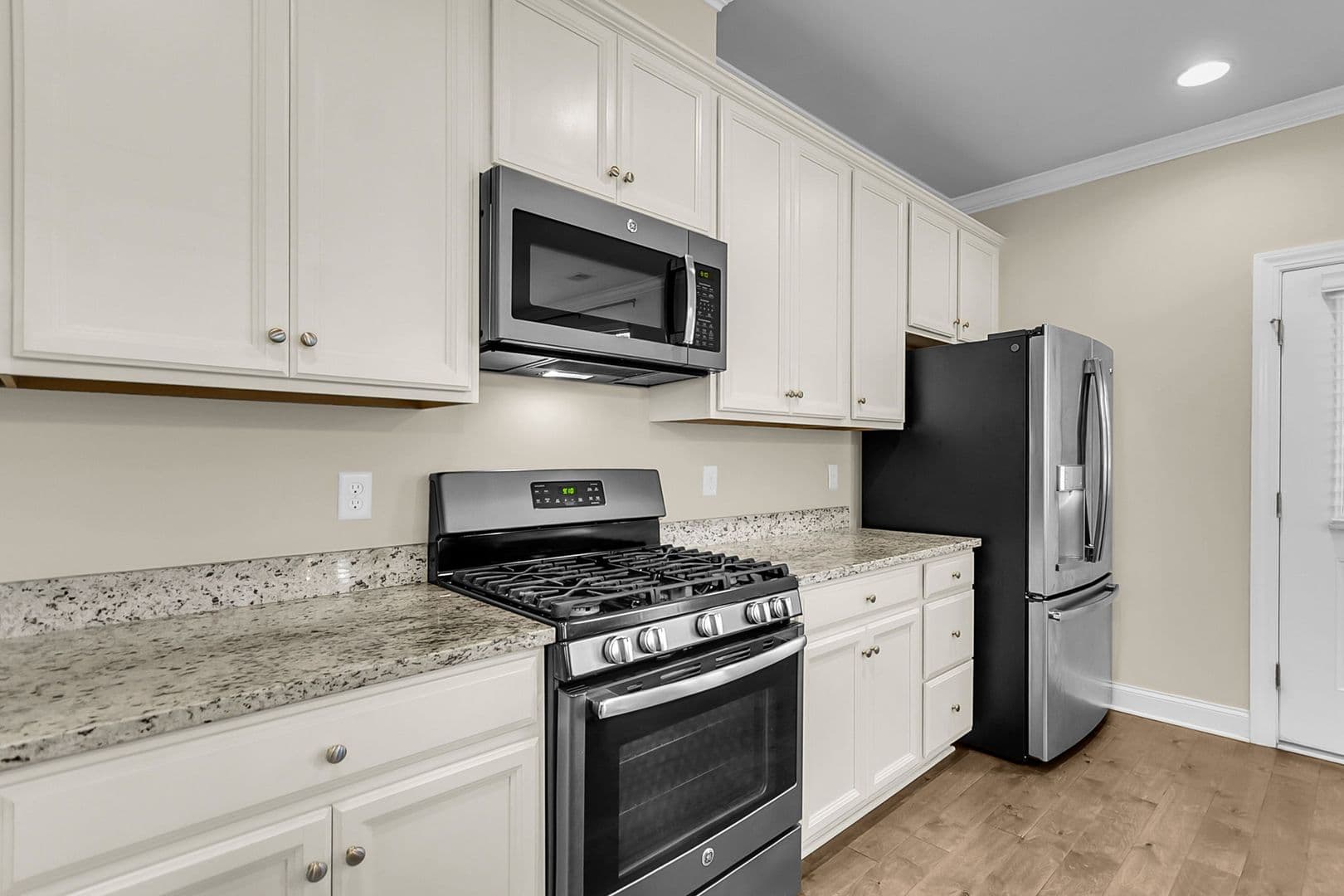 North Charleston Townhome: 5086 E Liberty Park Cirlce