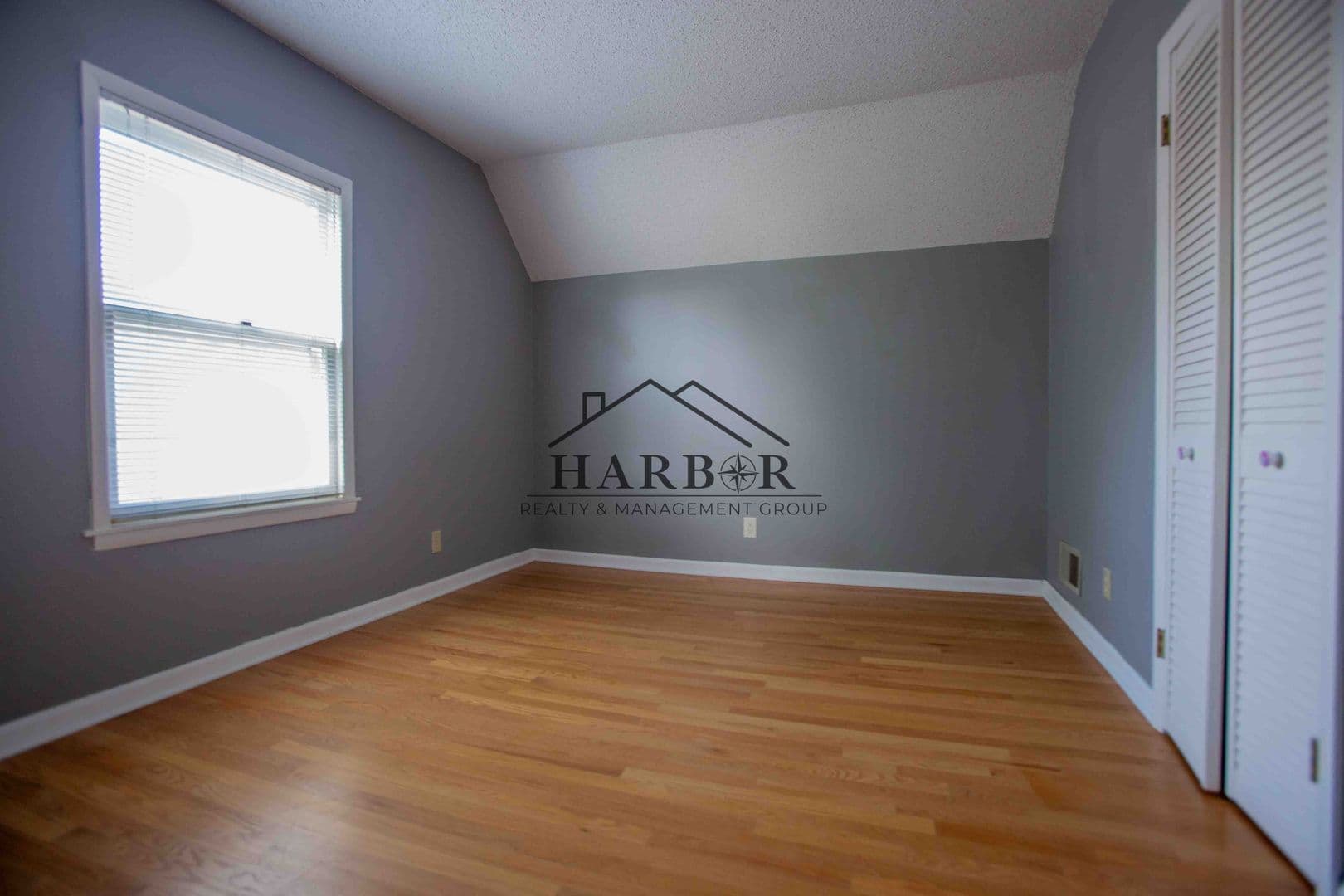 Rochester House: 825 6th Avenue SW
