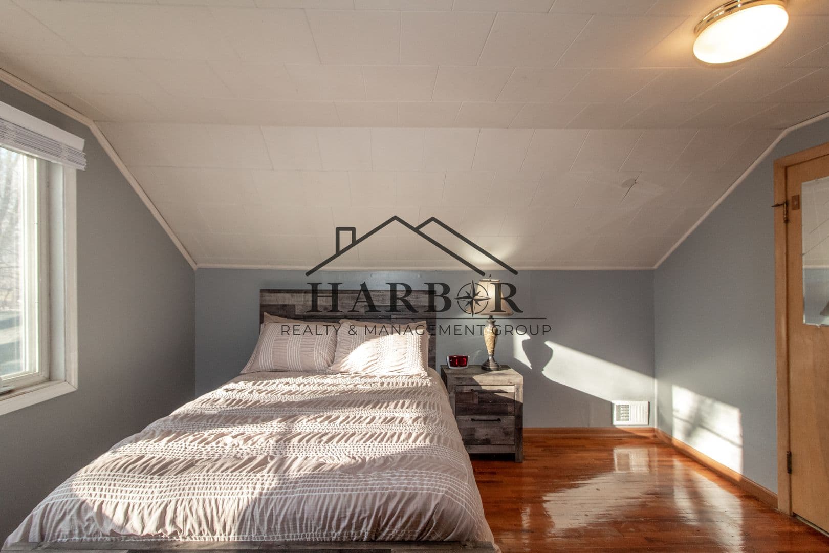 Rochester Apartment: 517 5th Avenue SE
