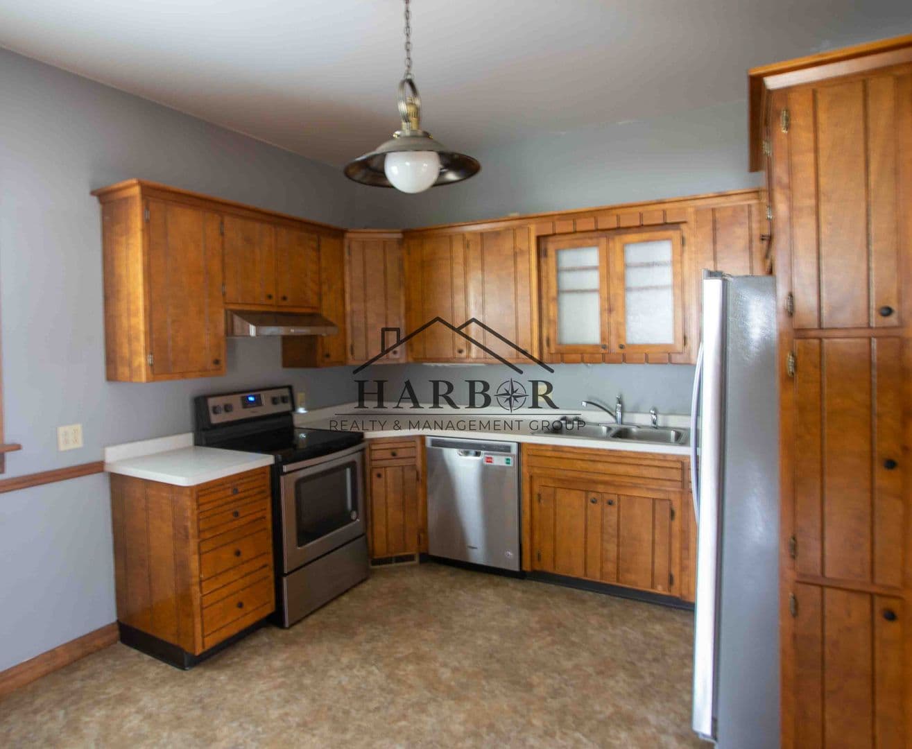 Rochester House: 825 6th Avenue SW