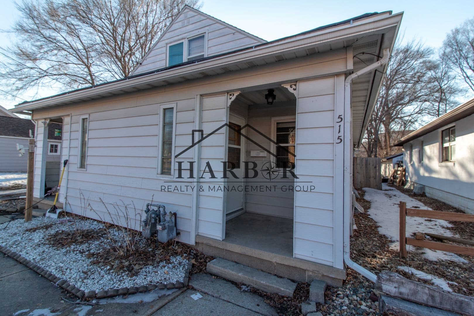 Rochester Apartment: 517 5th Avenue SE