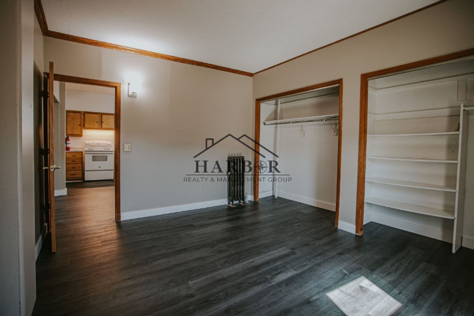 Hayfield Apartment: 24 W Main St