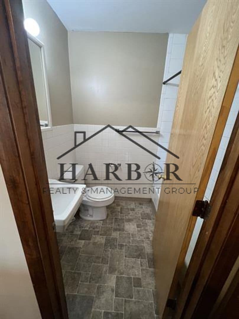 Austin Apartment: 202 11th Avenue Northwest