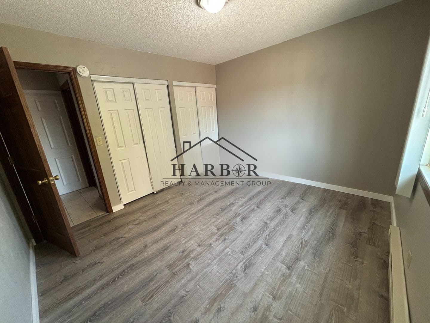Austin Apartment: 900 14th Street NW