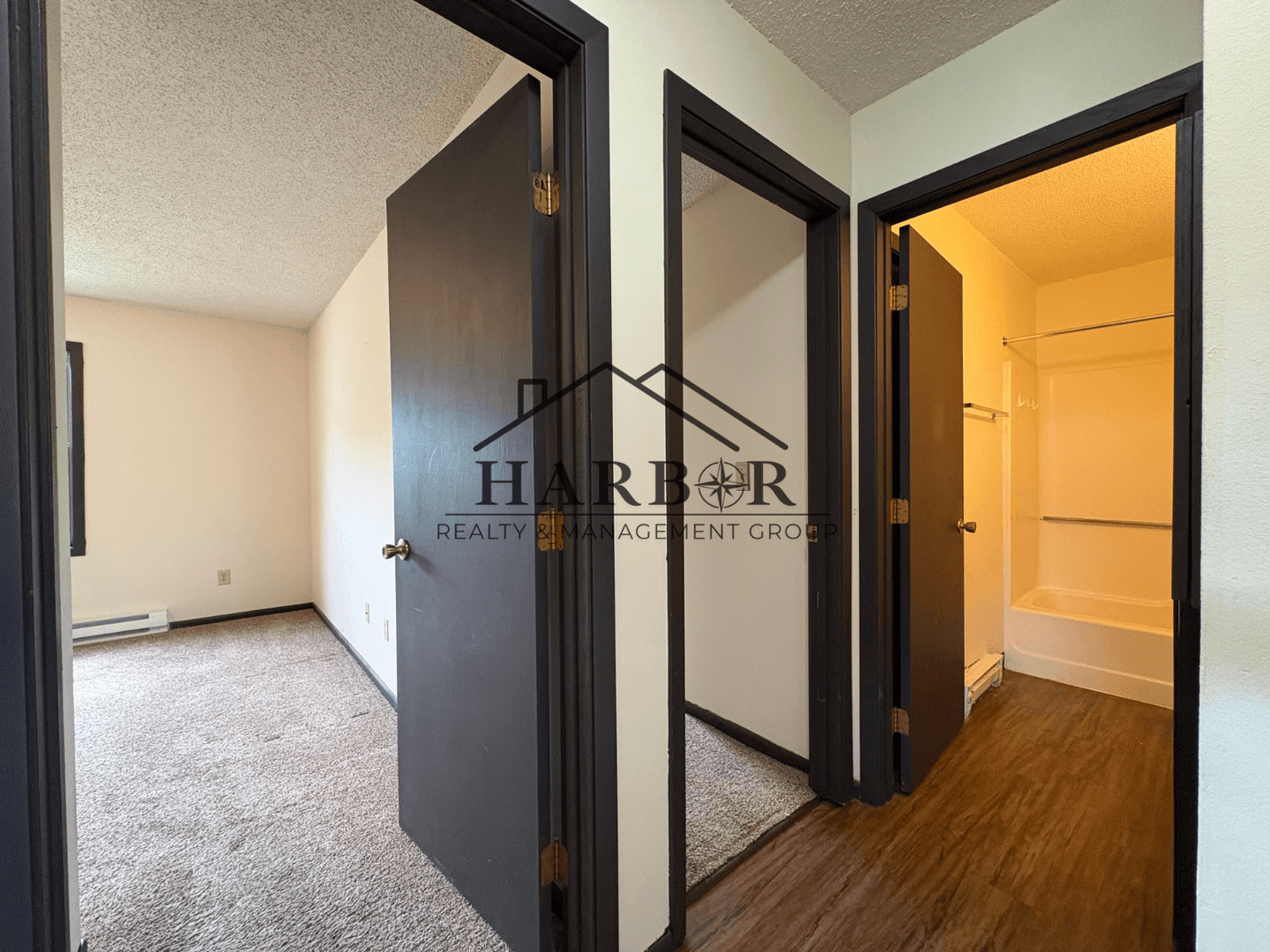 Rochester Apartment: 2414 30th Ave NW