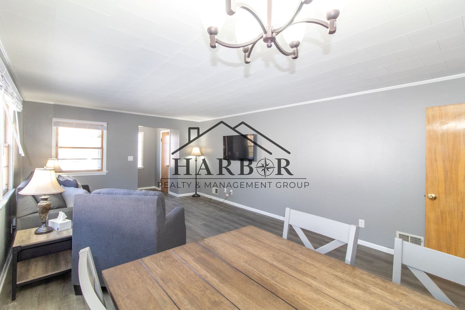 Rochester Apartment: 517 5th Avenue SE